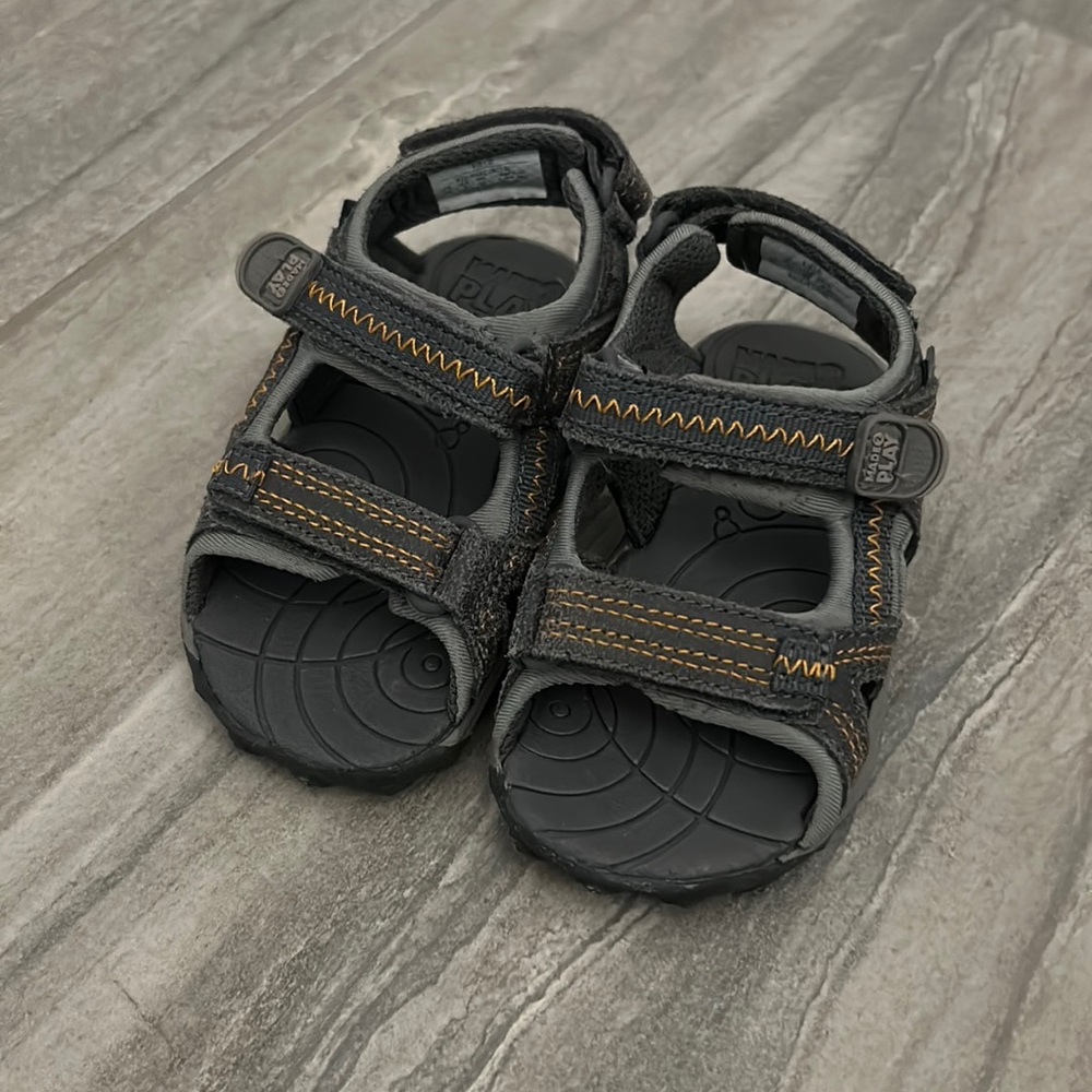 Kids Black Sport Sandals with Contrast Stitching